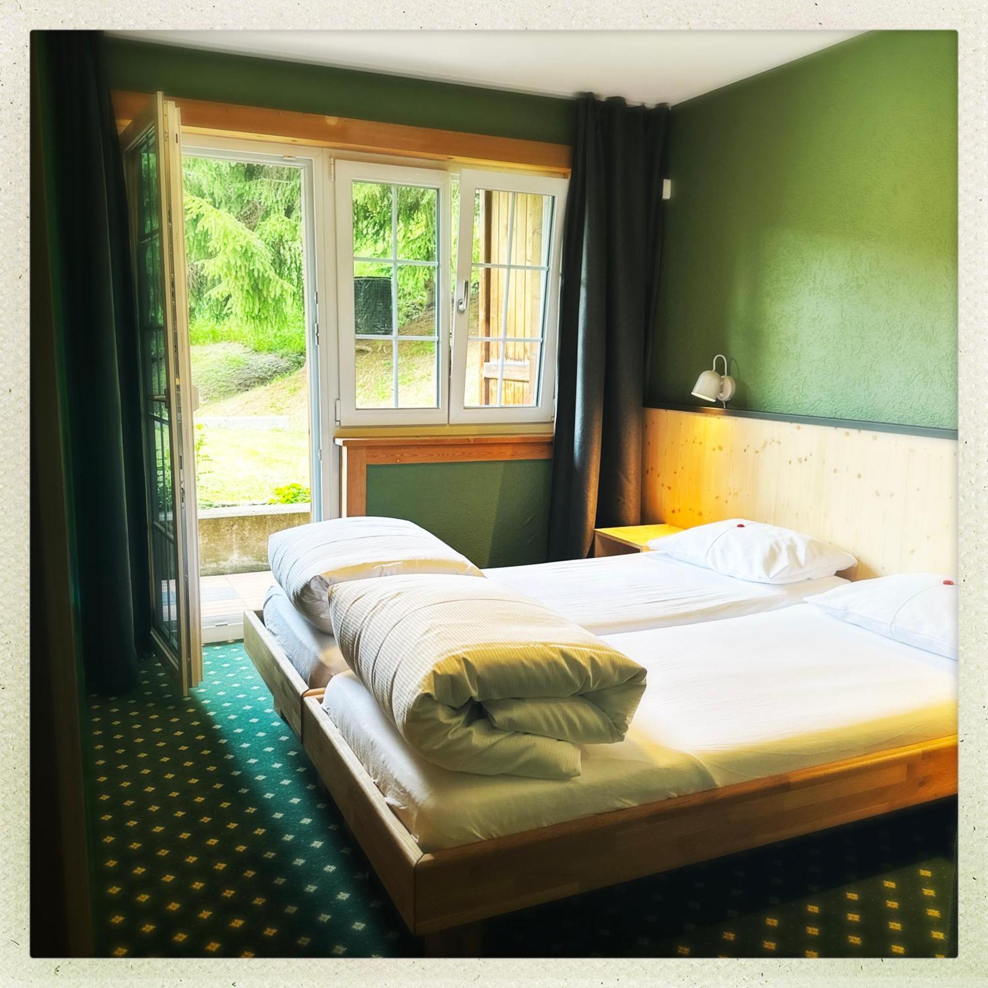 Hotel Posta Sedrun Esterno foto