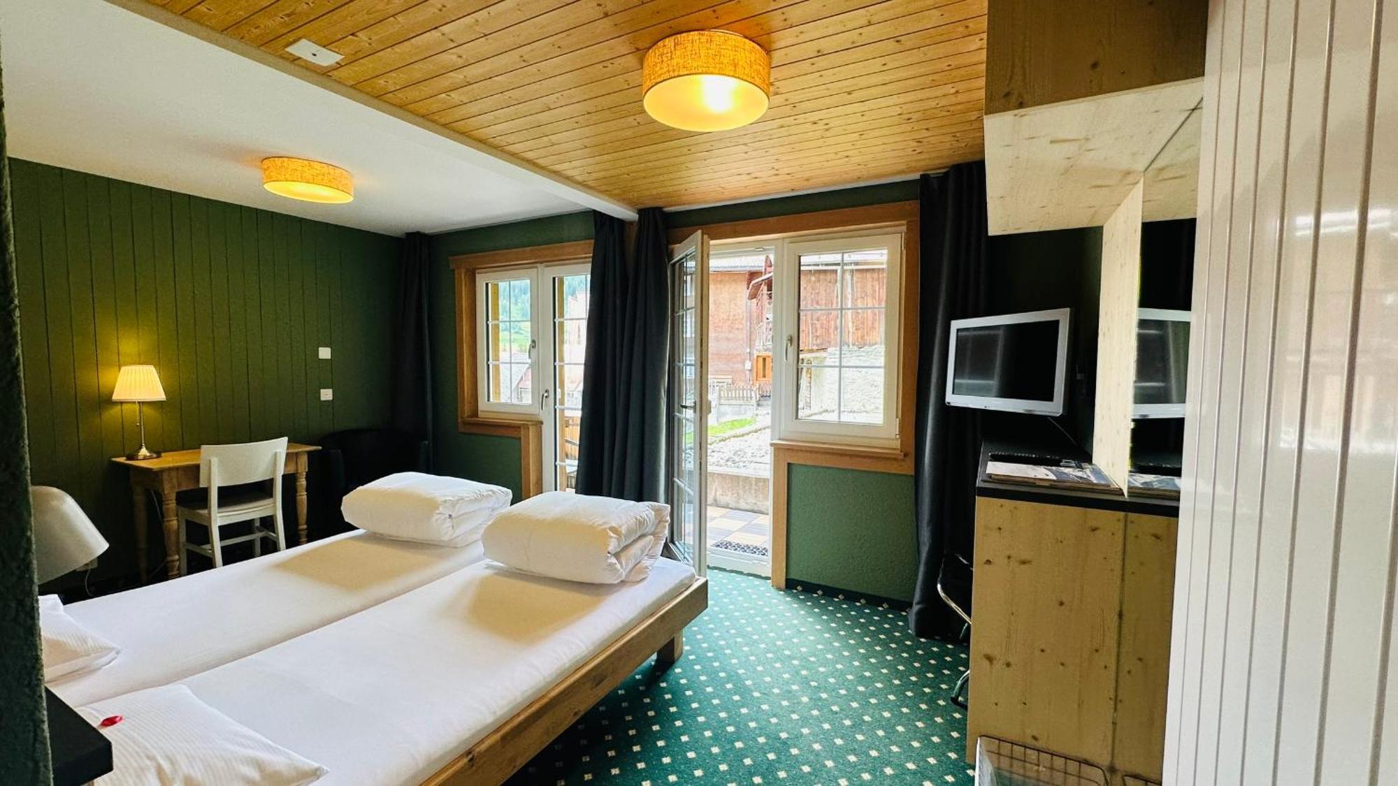 Hotel Posta Sedrun Esterno foto