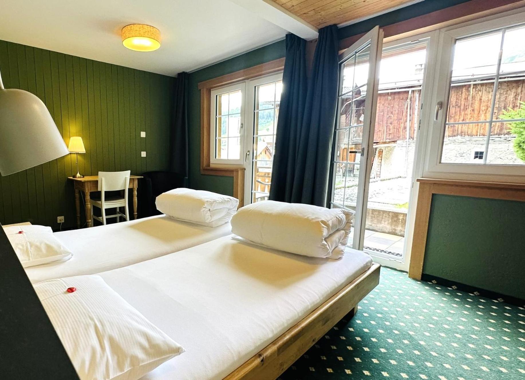 Hotel Posta Sedrun Esterno foto