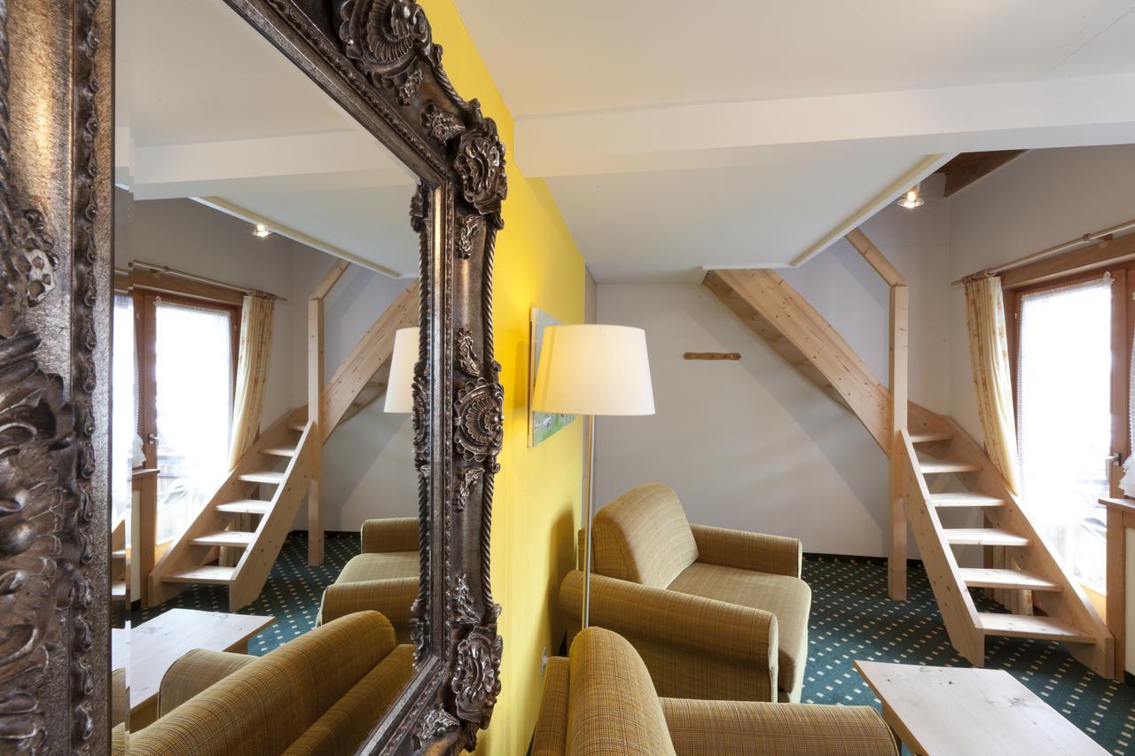 Hotel Posta Sedrun Esterno foto