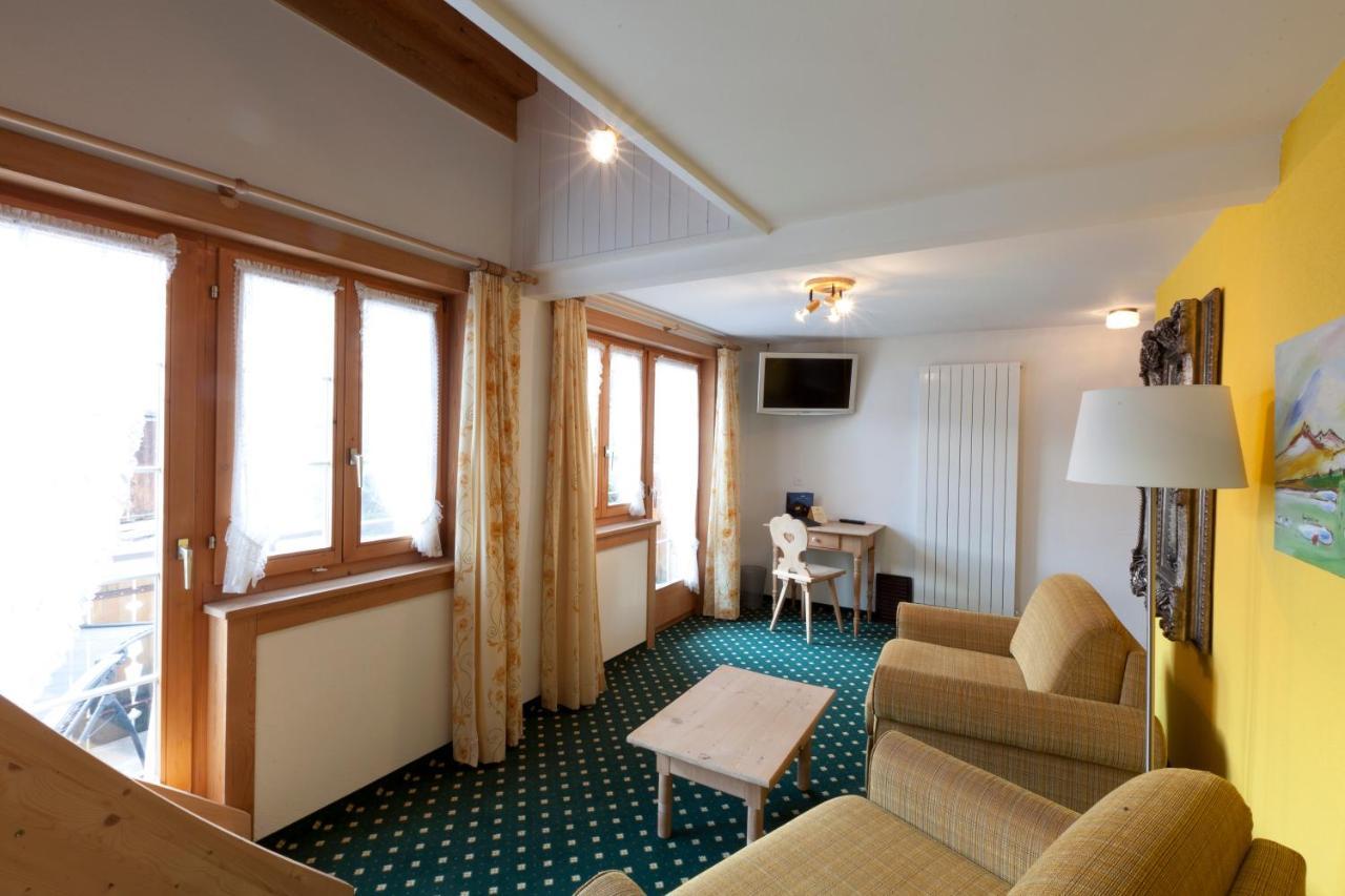 Hotel Posta Sedrun Esterno foto